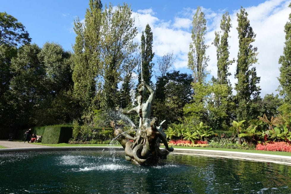 Frieze Sculptures Regents Park + JORD on What's Katie Doing? blog