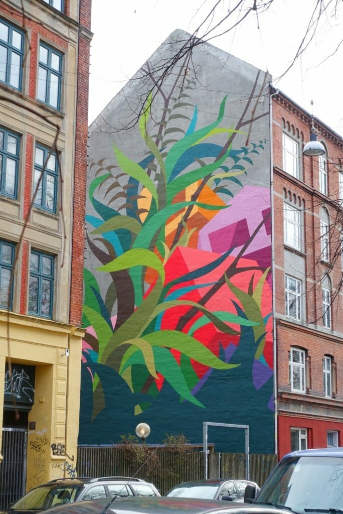 5 storey mural on the side of a building