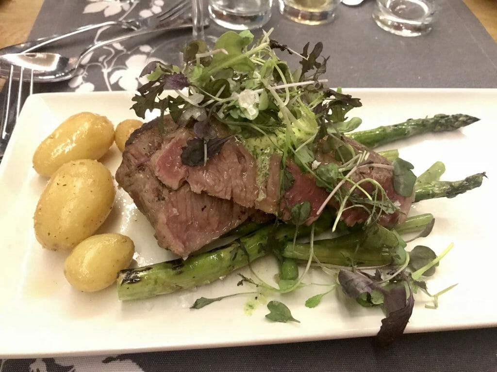 Steak with 'Finnish' potatoes and asparagus