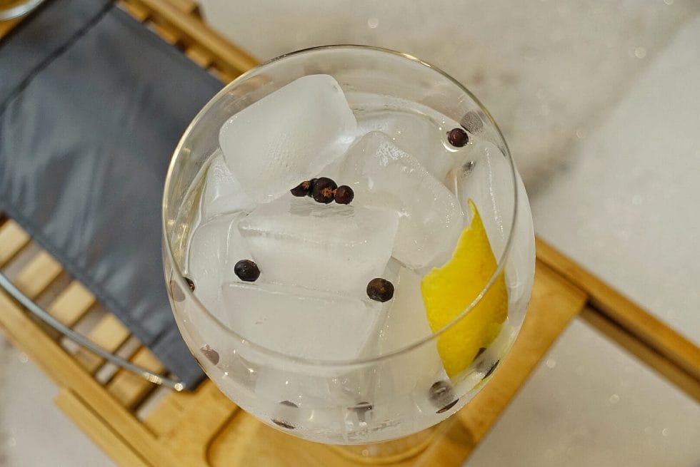 Top view of the gin and tonic in the balloon glass