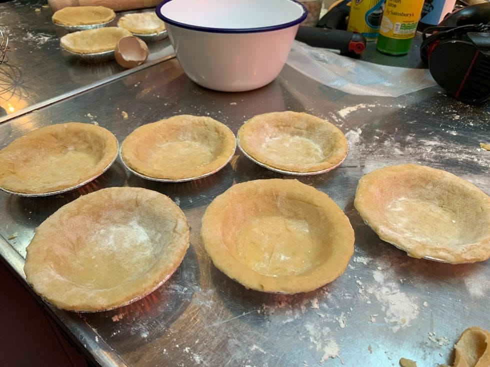 Pastry lined tart tins