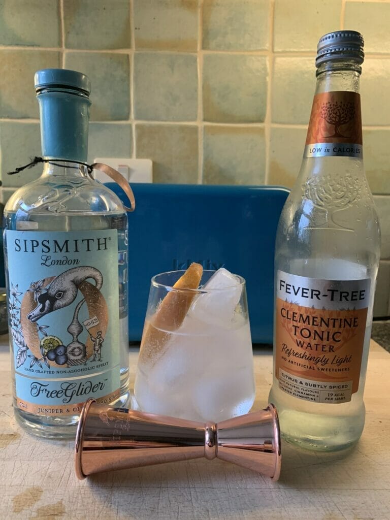FreeGlider from Sipsmith with FeverTree Clementine tonic
